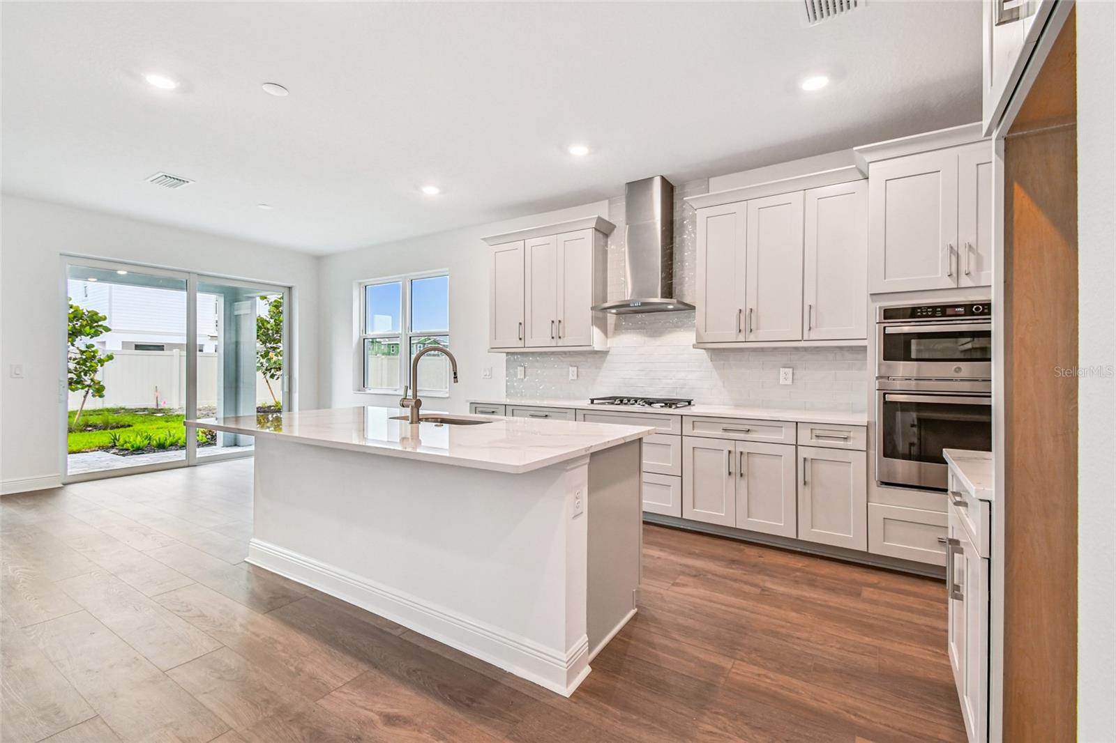 Image 13 of 40 For 7556 Nighthawk Drive