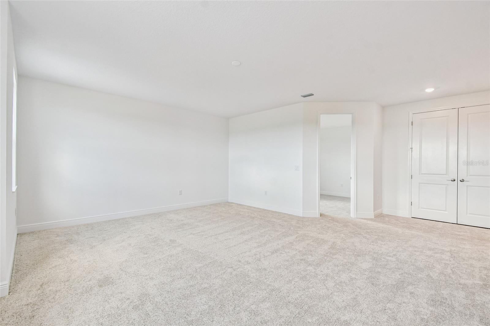 Image 16 of 40 For 7556 Nighthawk Drive