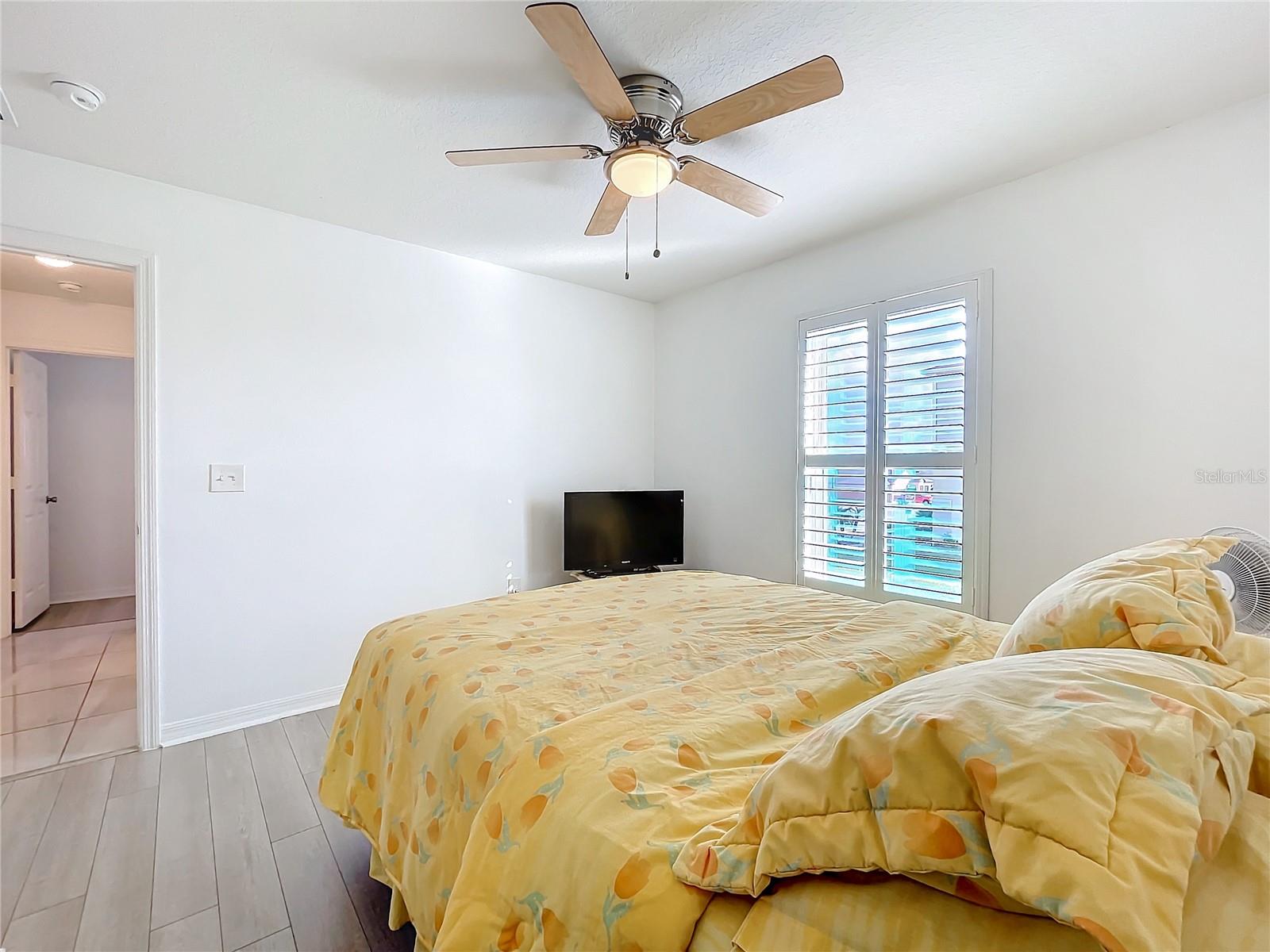 Listing photo id 26 for 2369 Crossandra Street