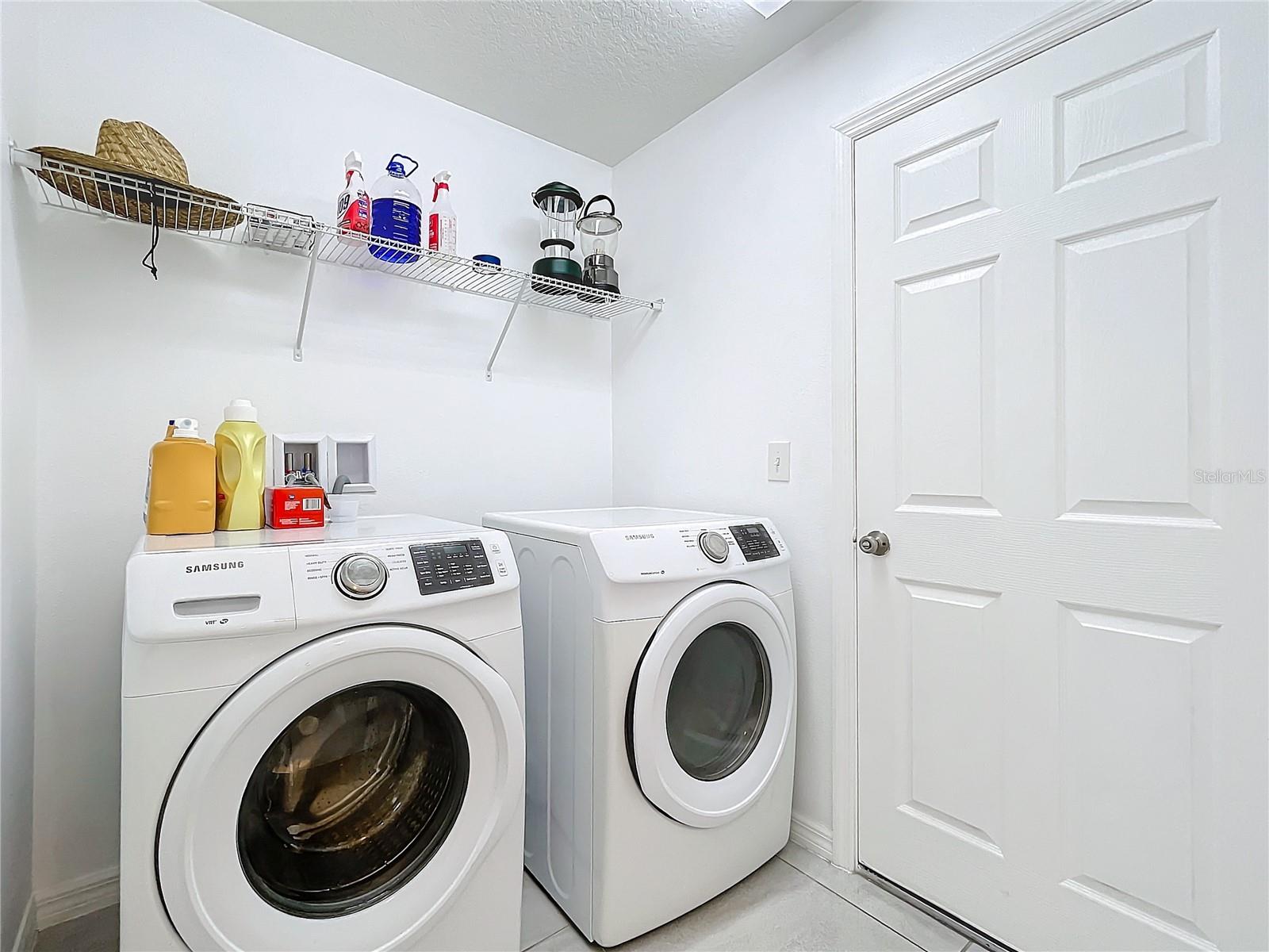 Listing photo id 37 for 2369 Crossandra Street