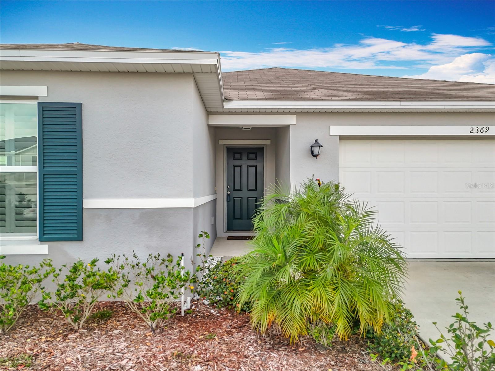 Listing photo id 3 for 2369 Crossandra Street