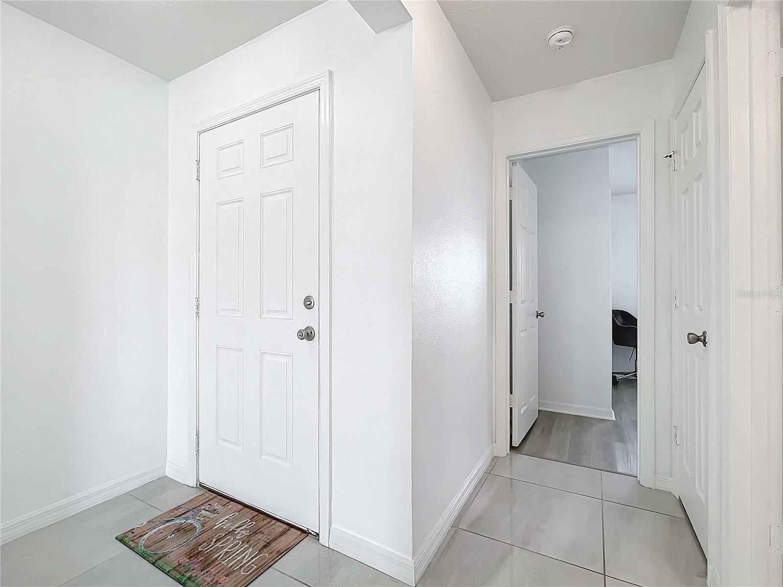 Listing photo id 5 for 2369 Crossandra Street