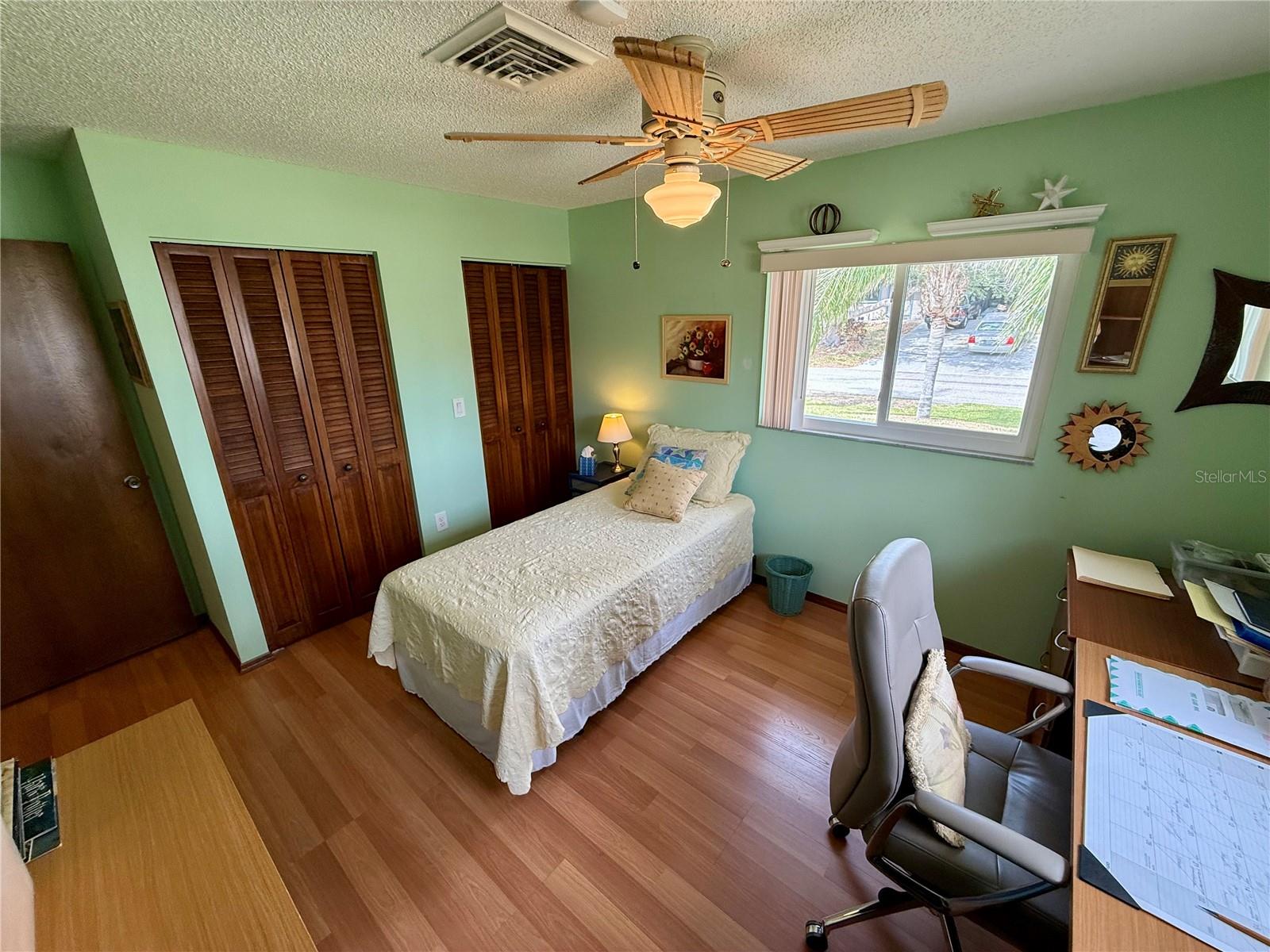 Image 15 of 41 For 468 Ceil Drive