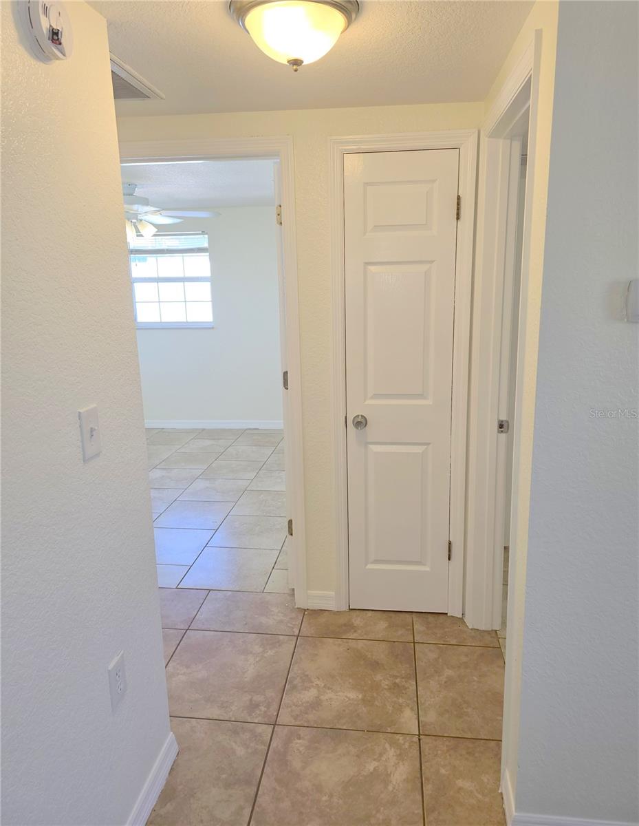 Image 10 of 31 For 5014 Galaxy Drive