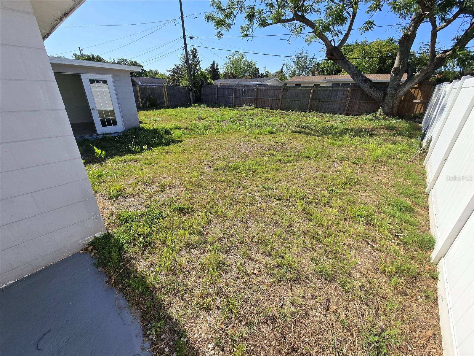 Image 16 of 31 For 5014 Galaxy Drive