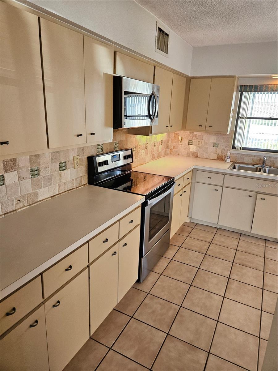 Image 22 of 63 For 8744 54th Avenue W 8744