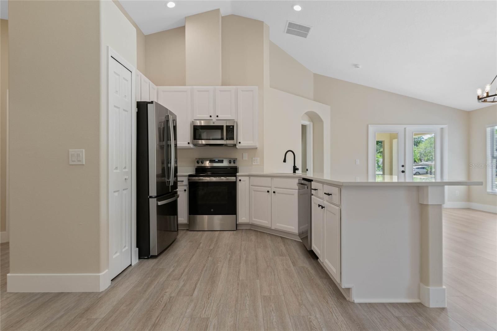 Image 10 of 23 For 9324 Pecky Cypress Way