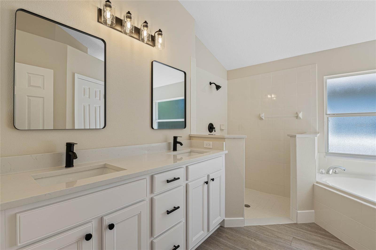 Image 15 of 23 For 9324 Pecky Cypress Way