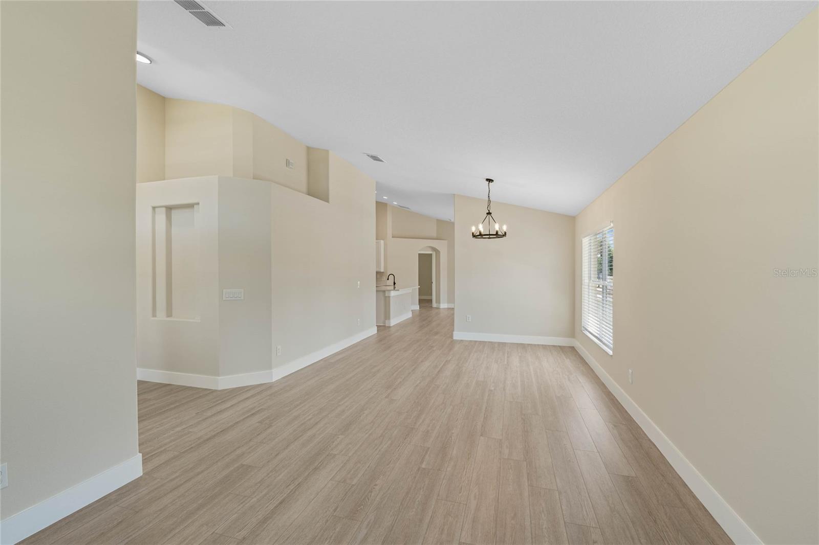 Image 3 of 23 For 9324 Pecky Cypress Way