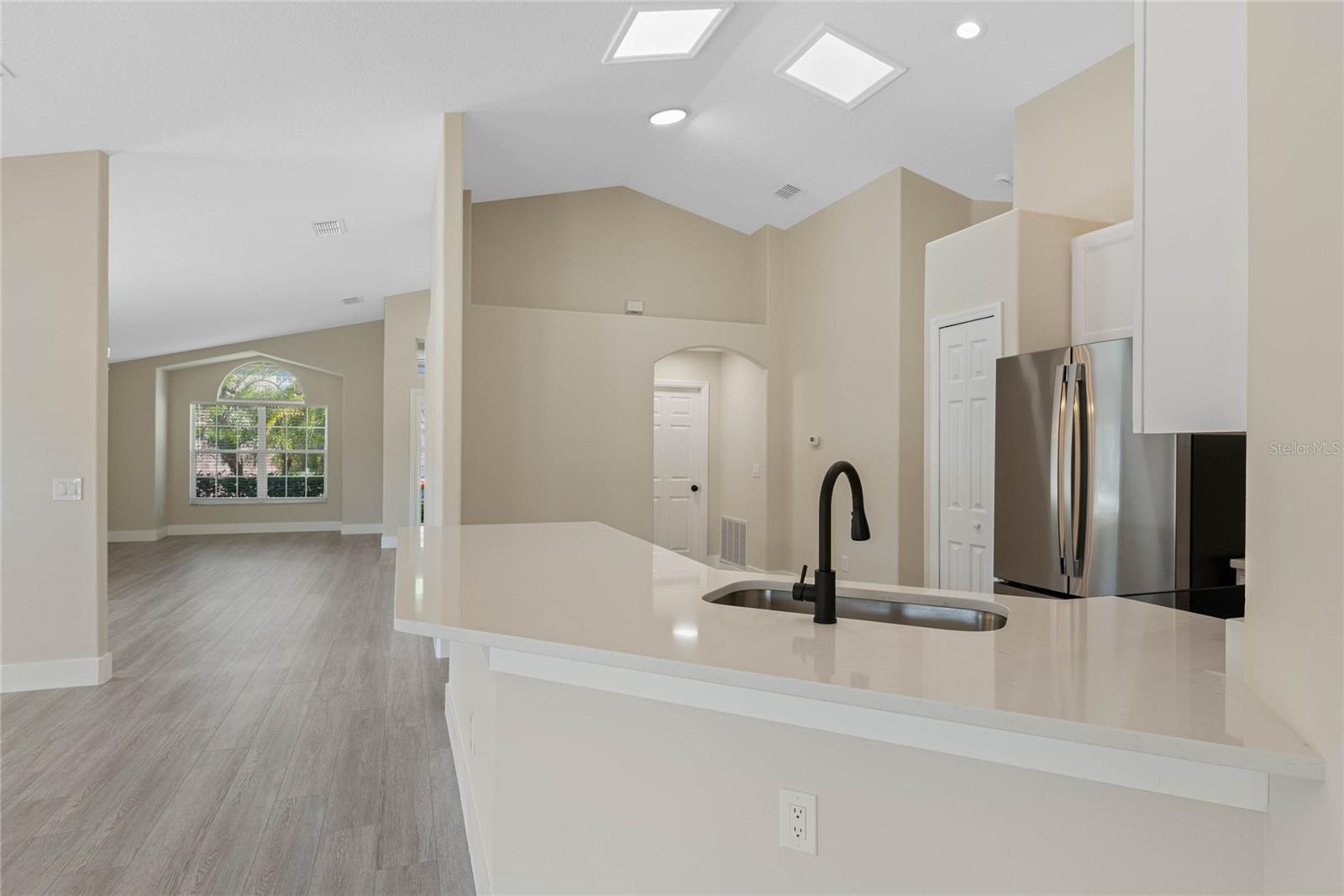 Image 8 of 23 For 9324 Pecky Cypress Way