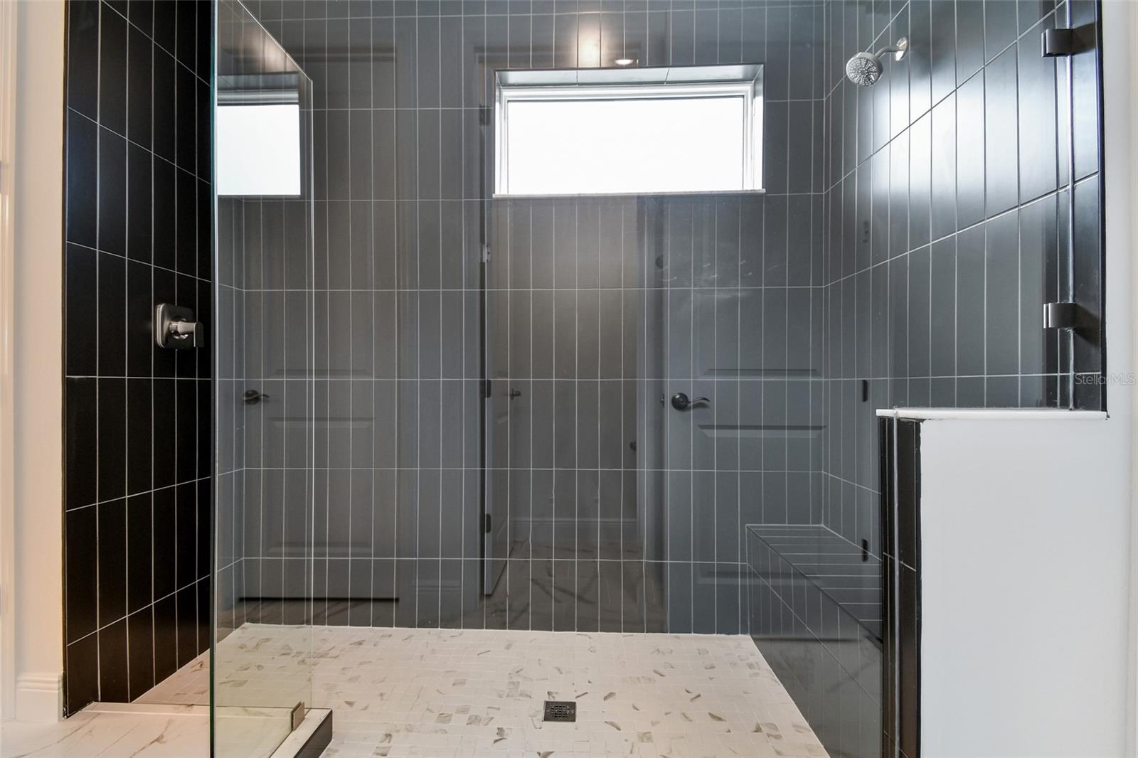 Image 26 of 28 For 17236 Savory Mist Circle