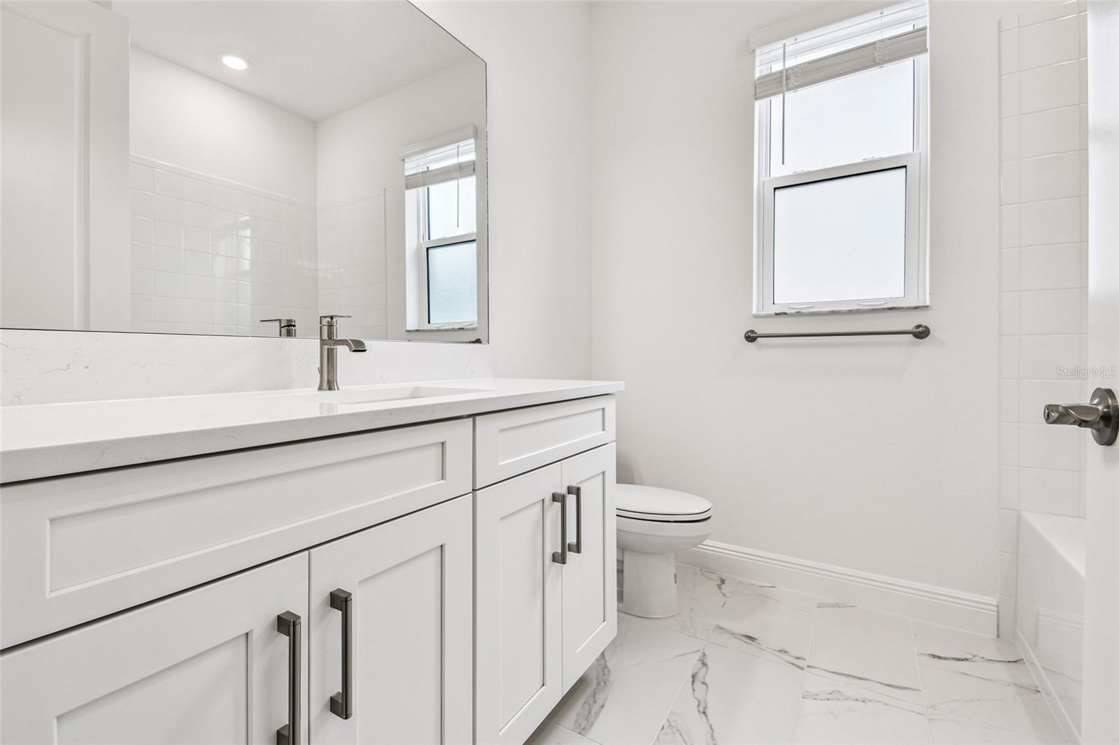 Image 28 of 28 For 17236 Savory Mist Circle