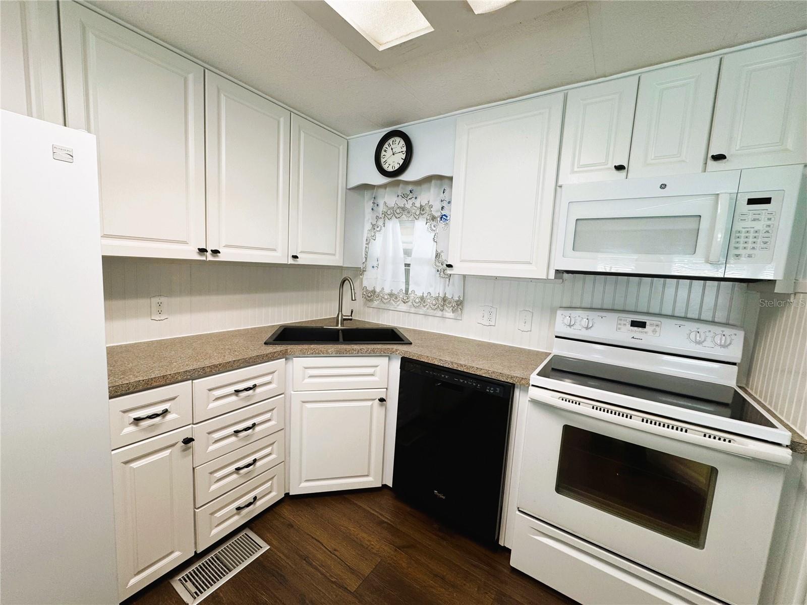 Image 16 of 50 For 139 Royal Palm Drive