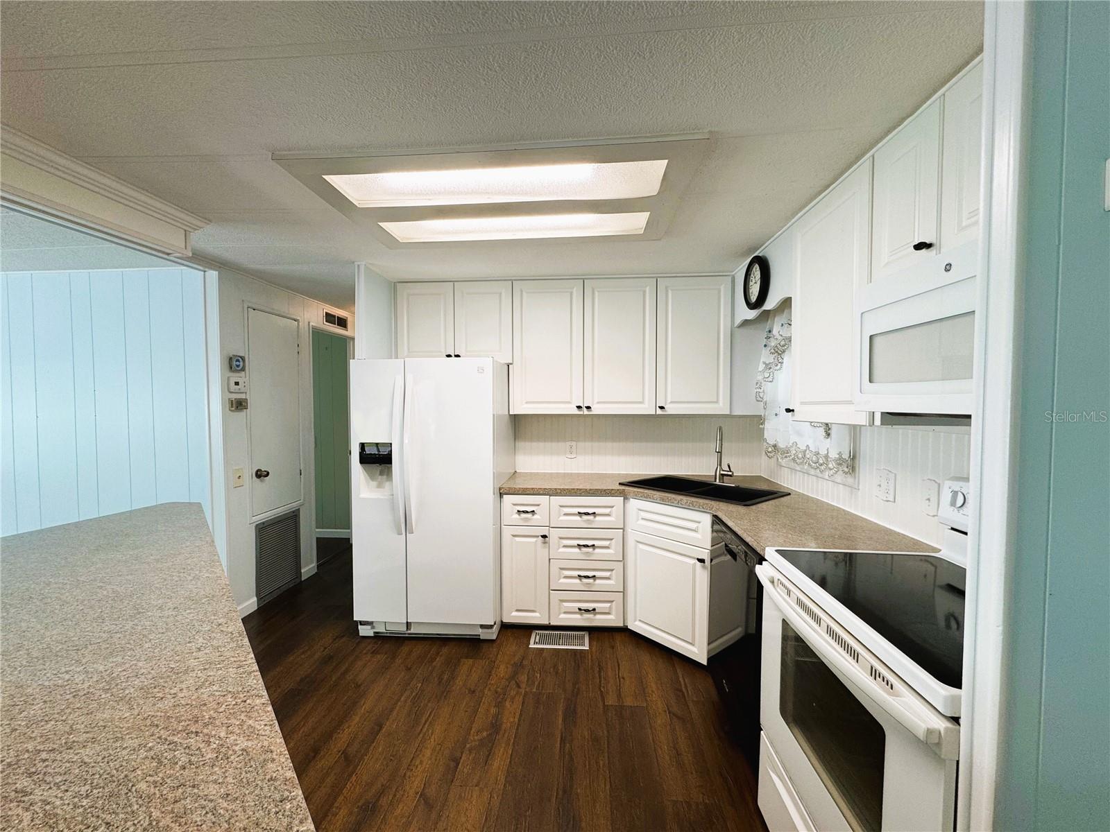 Image 17 of 50 For 139 Royal Palm Drive