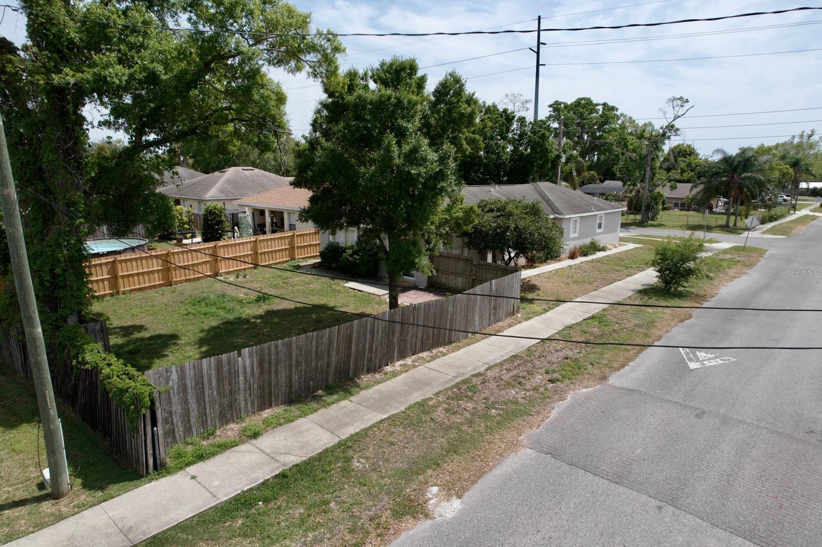 Image 5 of 8 For 1833 Courtland Street