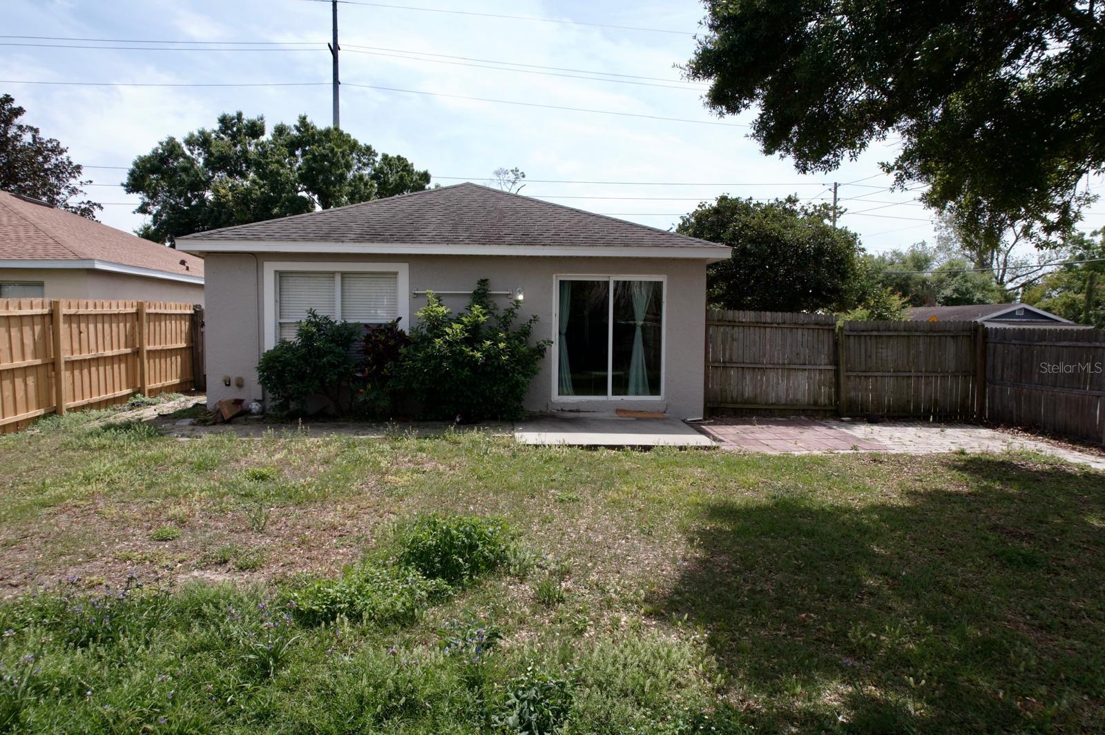 Image 7 of 8 For 1833 Courtland Street