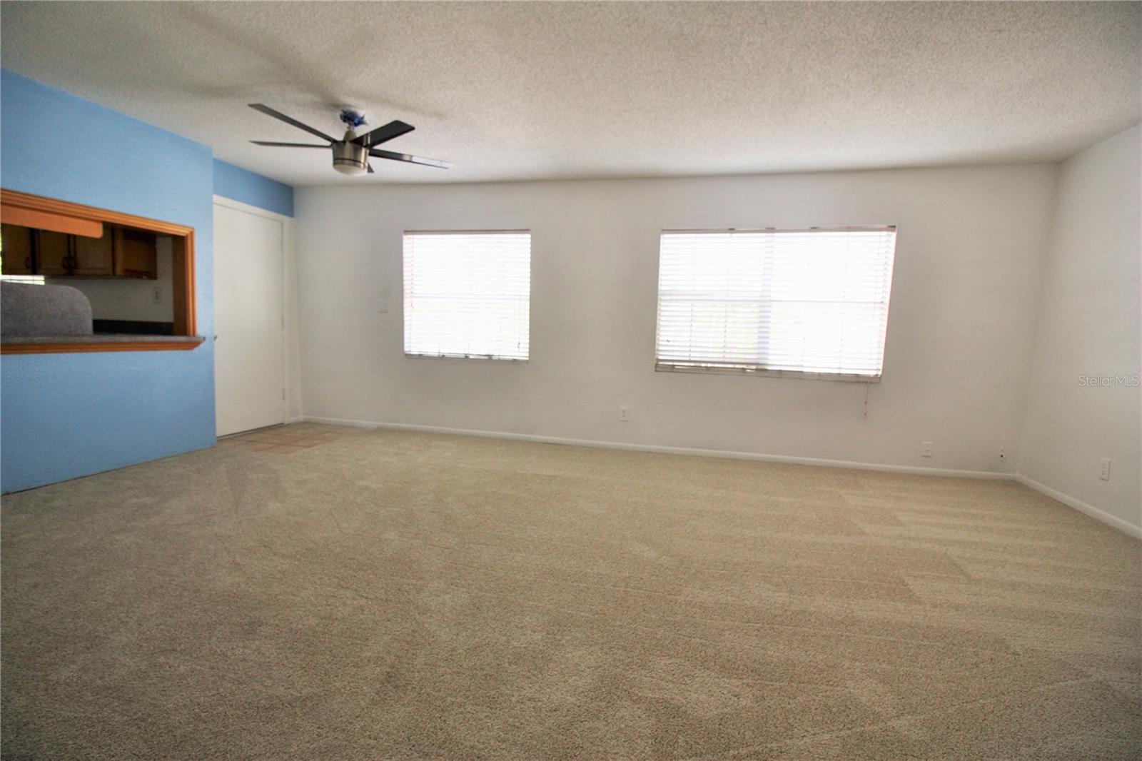 Image 10 of 13 For 1000 Semoran Boulevard 306