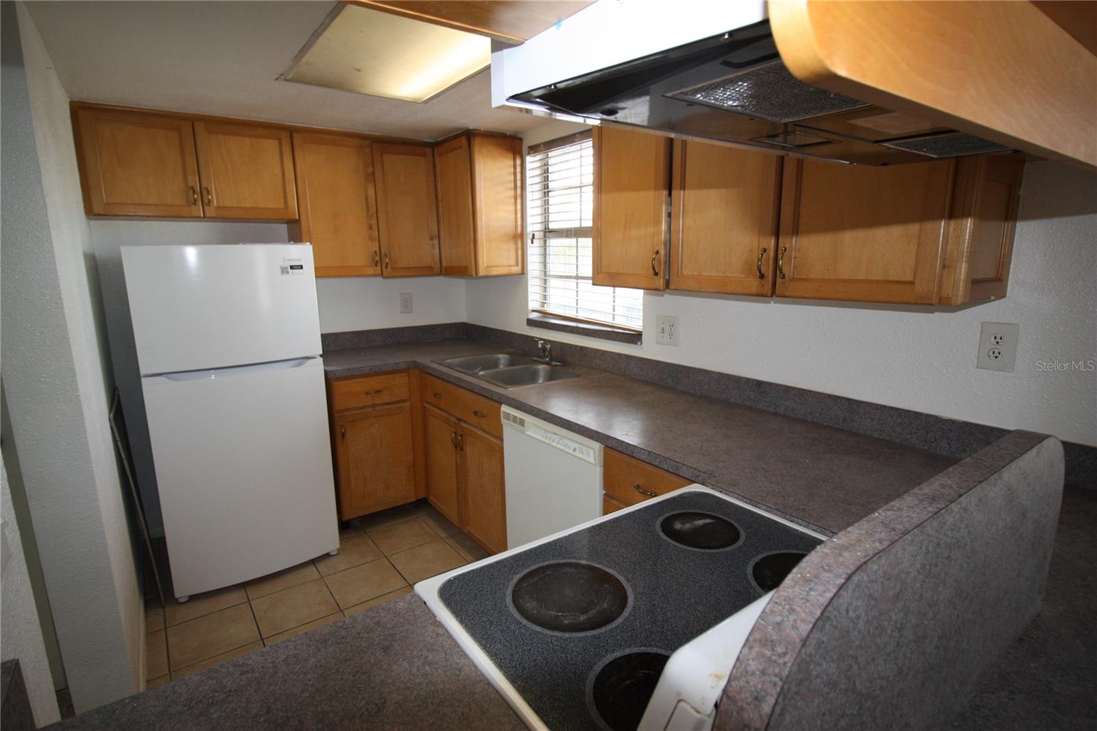 Image 5 of 13 For 1000 Semoran Boulevard 306