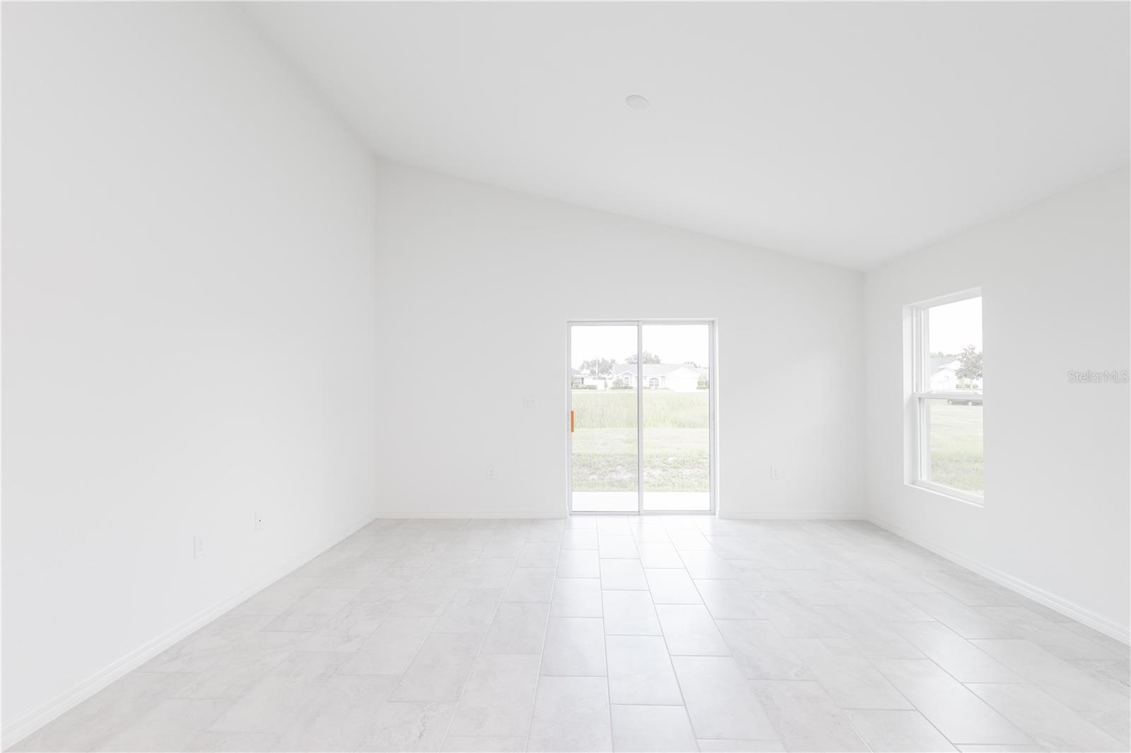Image 11 of 29 For 989 Lunar Lane