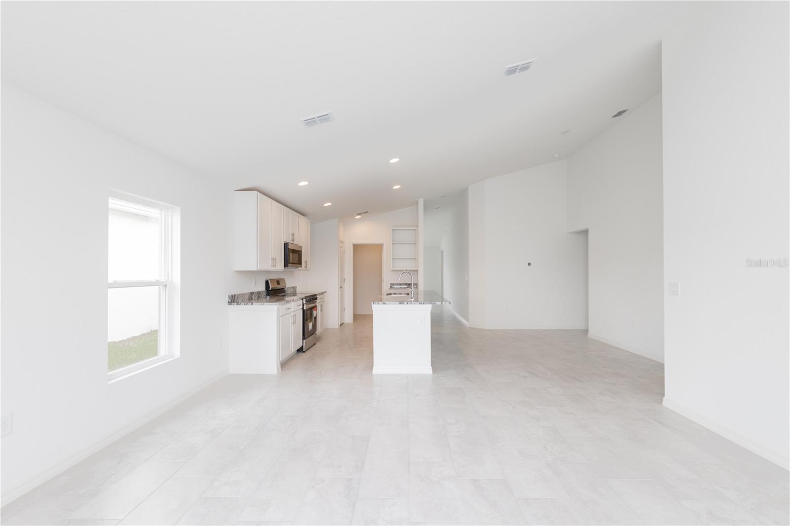 Image 12 of 29 For 989 Lunar Lane