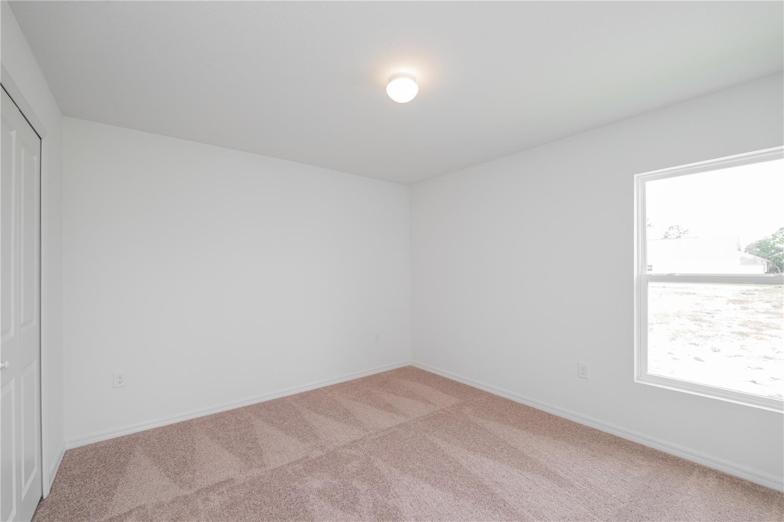 Image 21 of 29 For 989 Lunar Lane