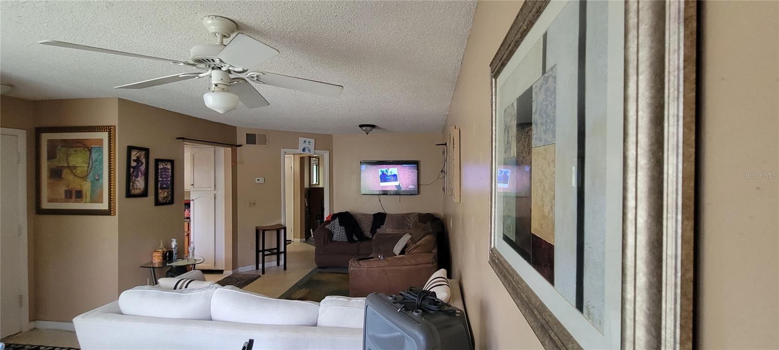 Image 15 of 15 For 4300 Aqua Vista Drive A