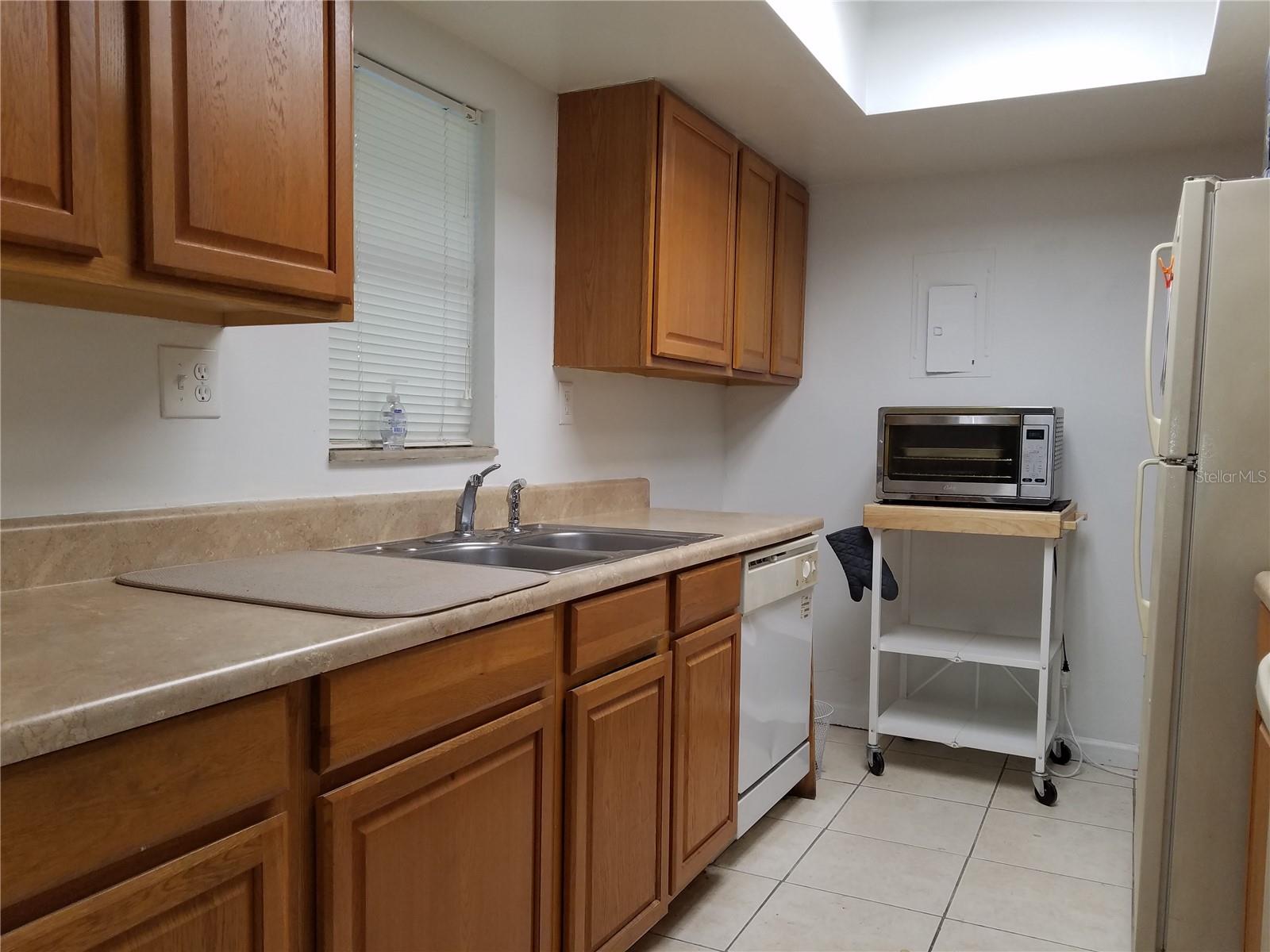 Image 6 of 13 For 2408 Lemon Tree Lane C