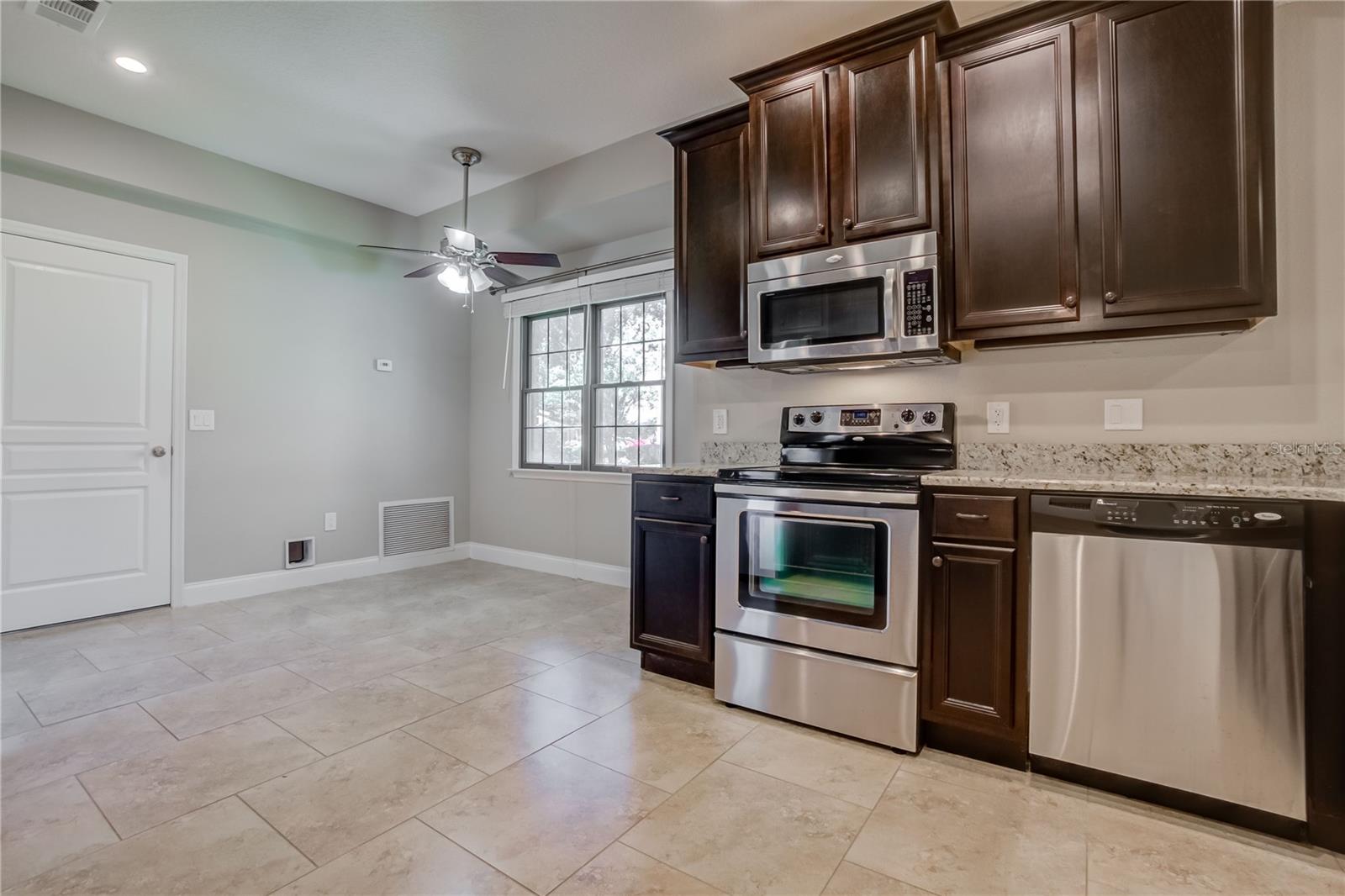 Image 11 of 36 For 1117 Monroe Avenue
