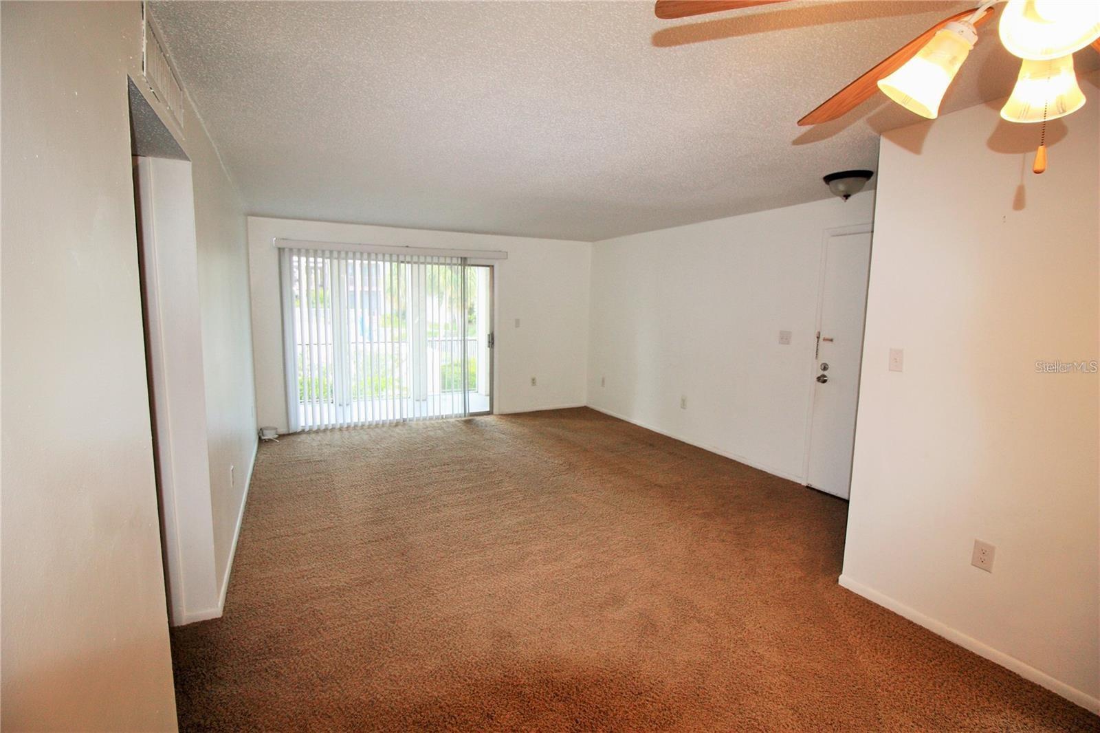 Image 6 of 14 For 522 Orange Drive 35