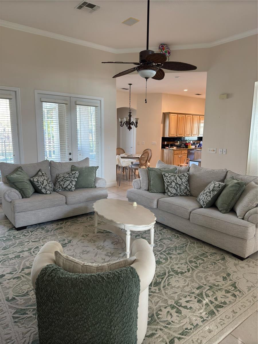 Image 4 of 23 For 10542 Woodchase Circle