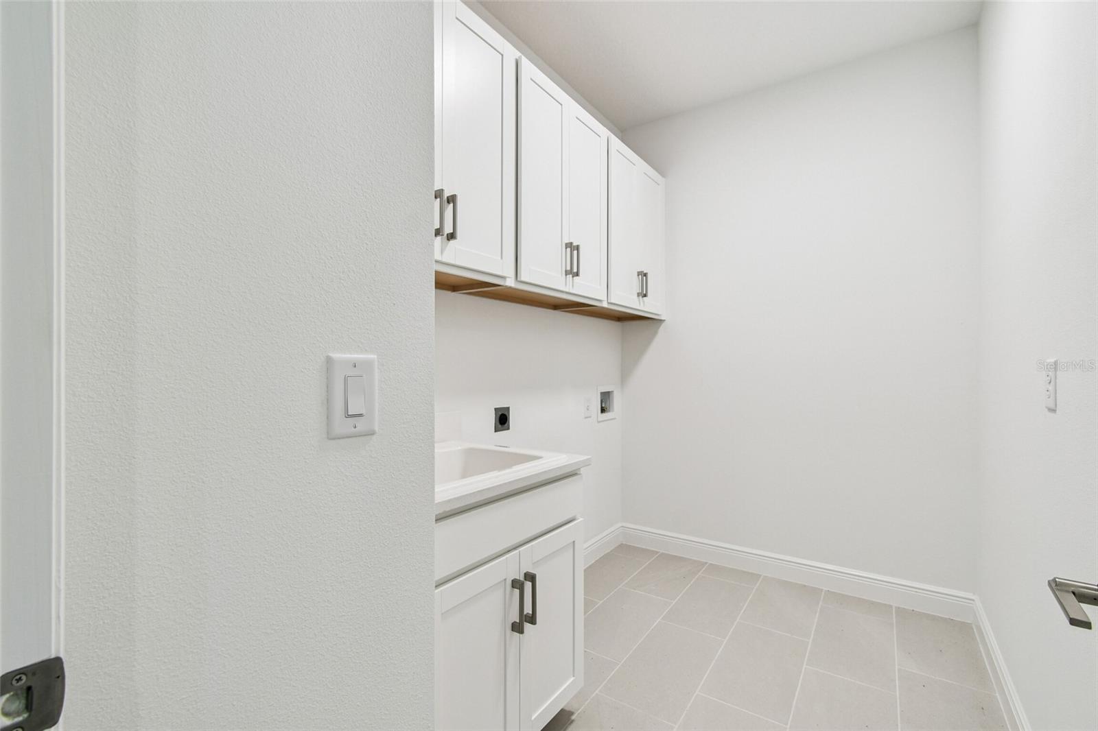 Image 13 of 34 For 7544 Nighthawk Drive