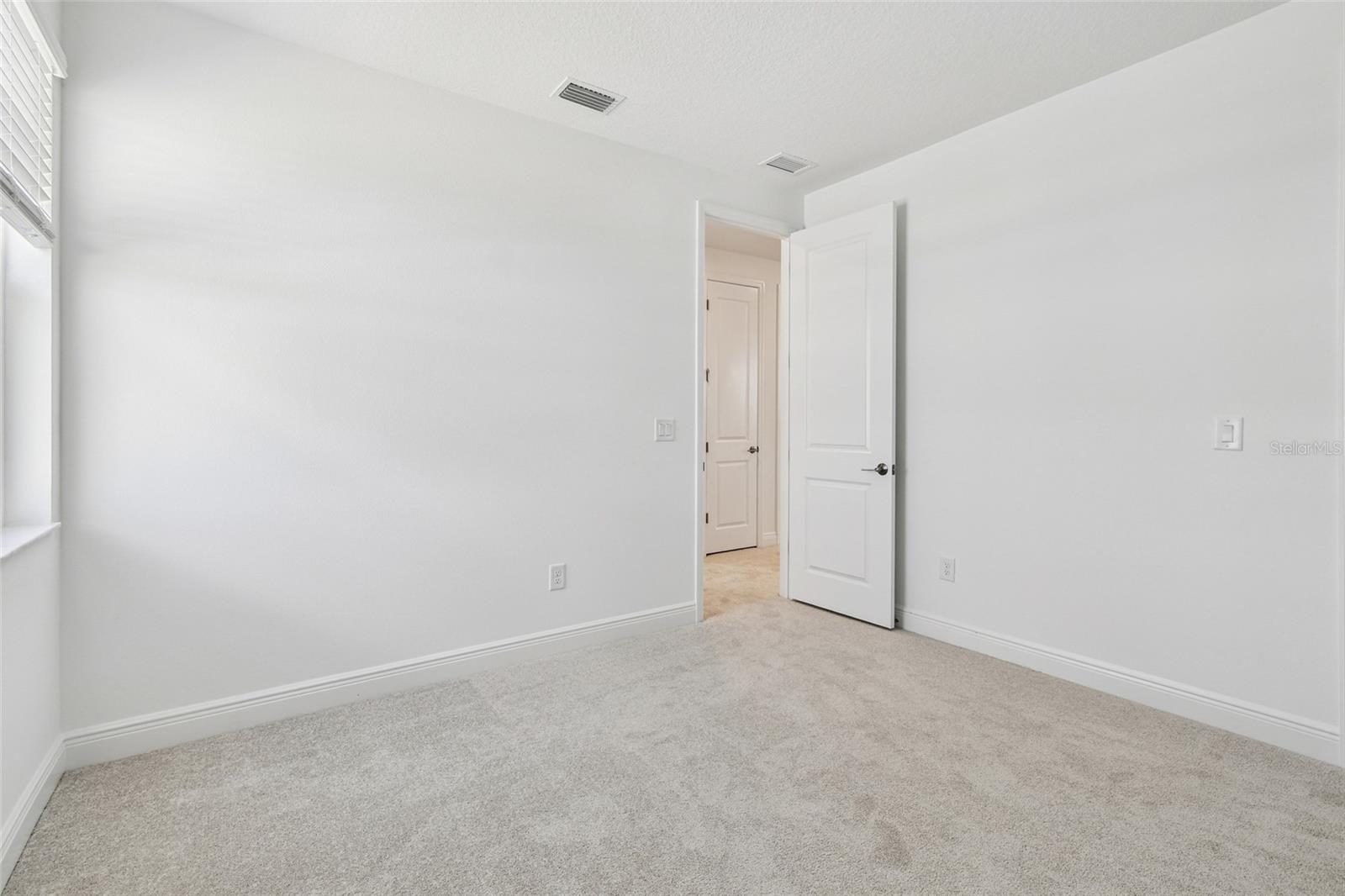 Image 18 of 34 For 7544 Nighthawk Drive