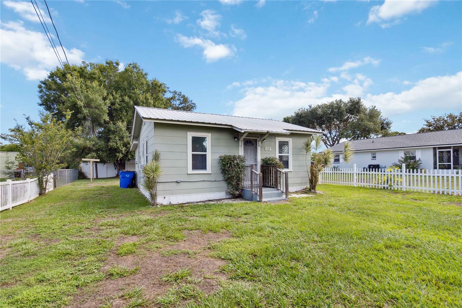 Image 2 of 29 For 712 4th Street