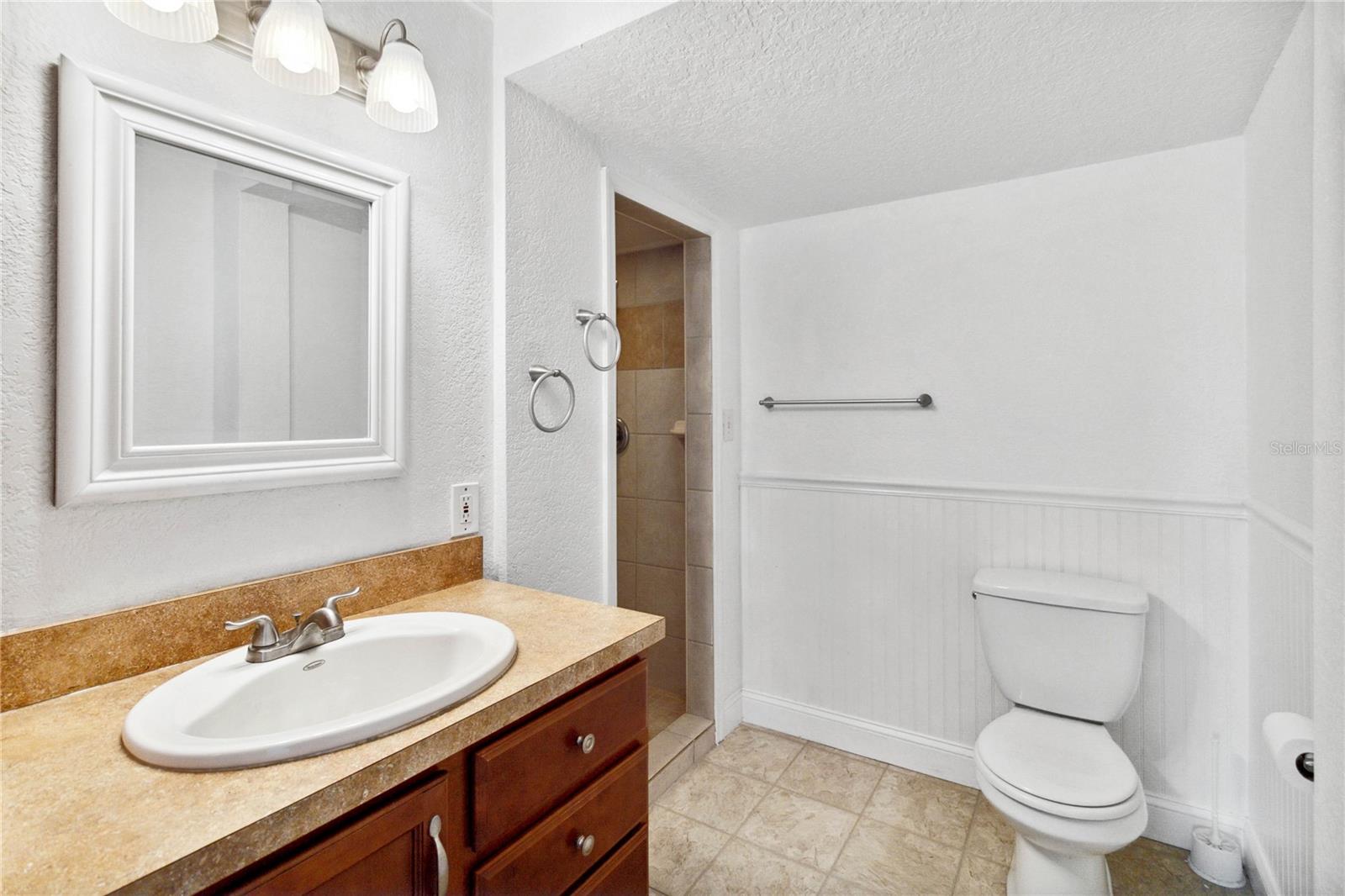 Image 20 of 29 For 712 4th Street
