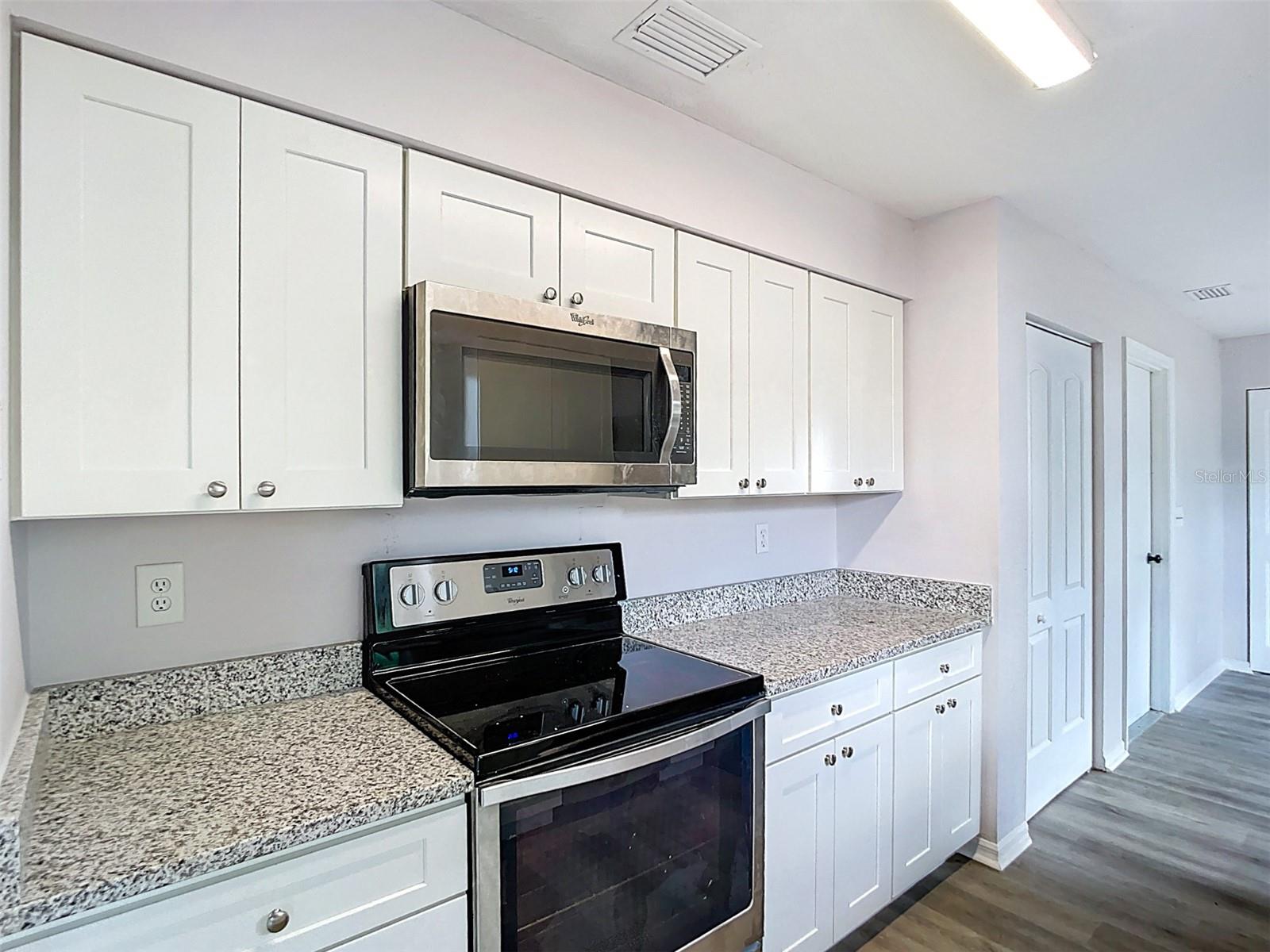 Image 16 of 45 For 4680 142 Place Road