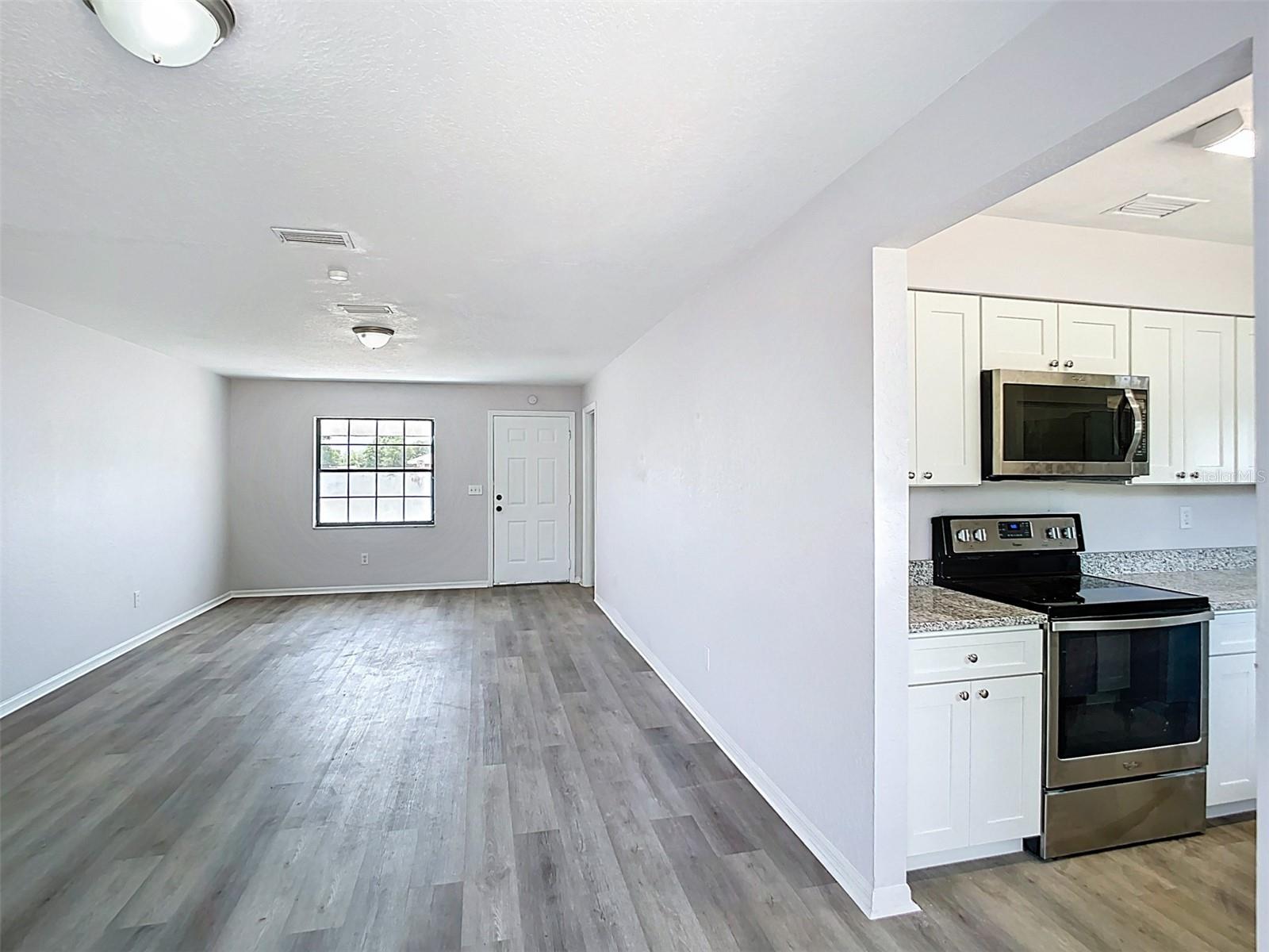 Image 9 of 45 For 4680 142 Place Road