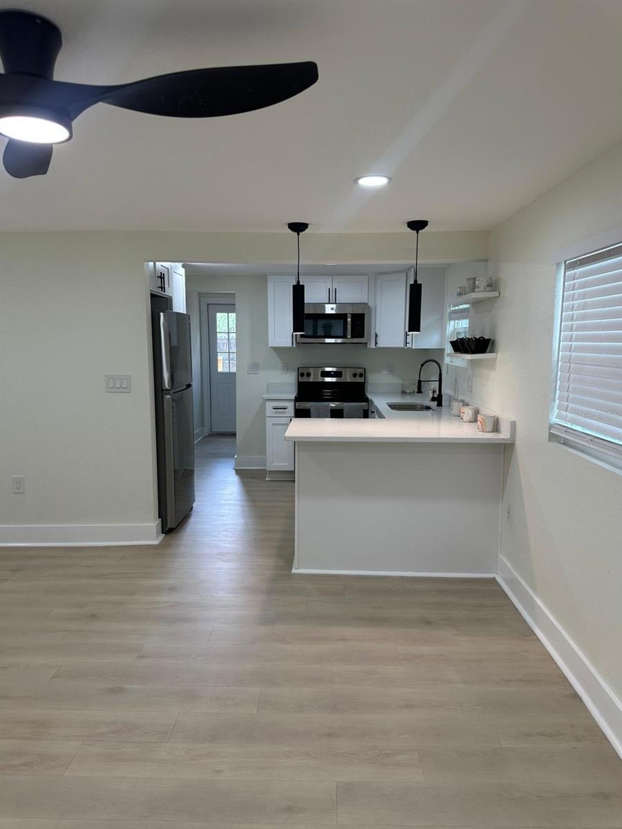 Image 11 of 36 For 2217 Azalea Court