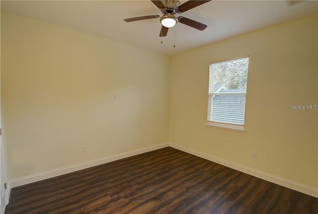 Image 11 of 17 For 123 Hill Avenue