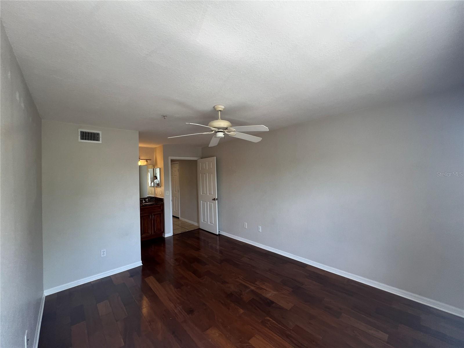 Image 10 of 55 For 7320 Westpointe Boulevard 531