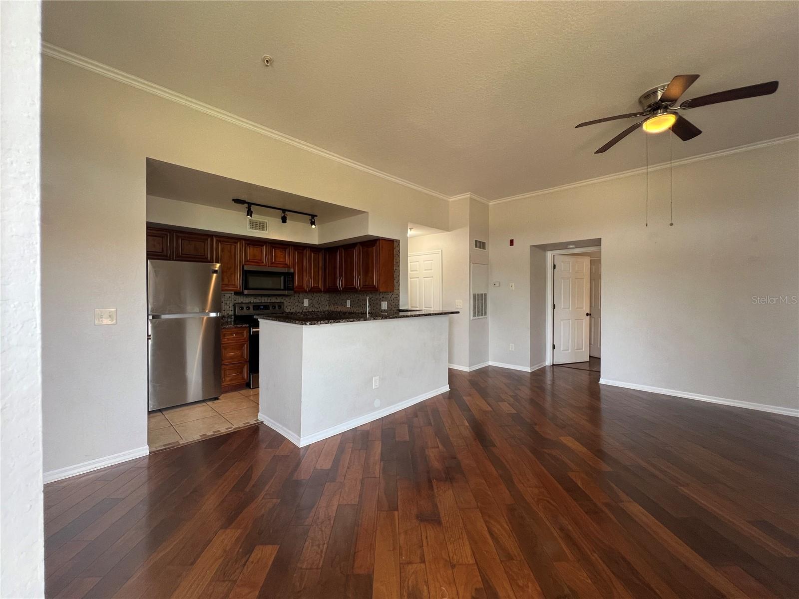 Image 22 of 55 For 7320 Westpointe Boulevard 531