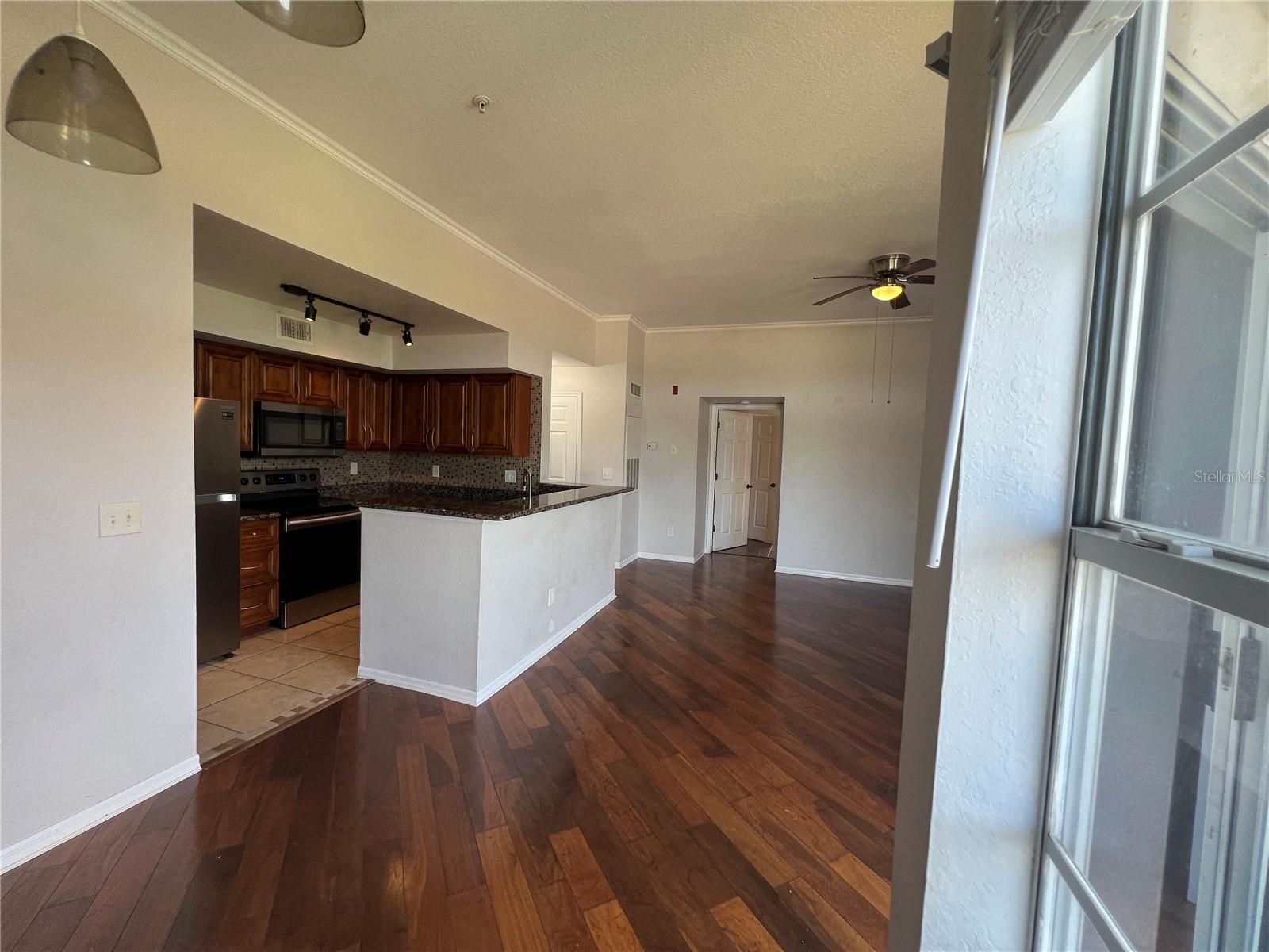 Image 23 of 55 For 7320 Westpointe Boulevard 531
