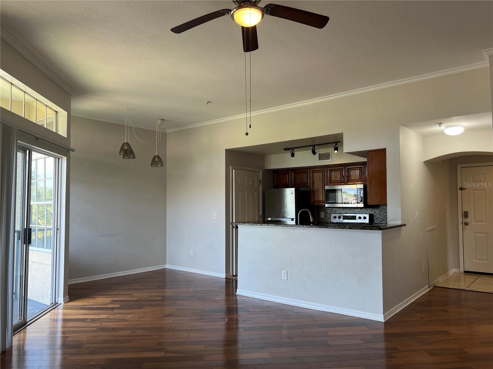 Image 31 of 55 For 7320 Westpointe Boulevard 531