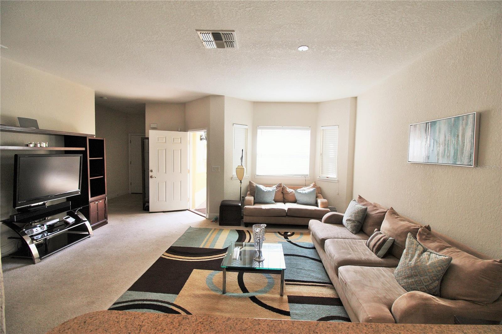 Image 6 of 27 For 17409 Promenade Drive