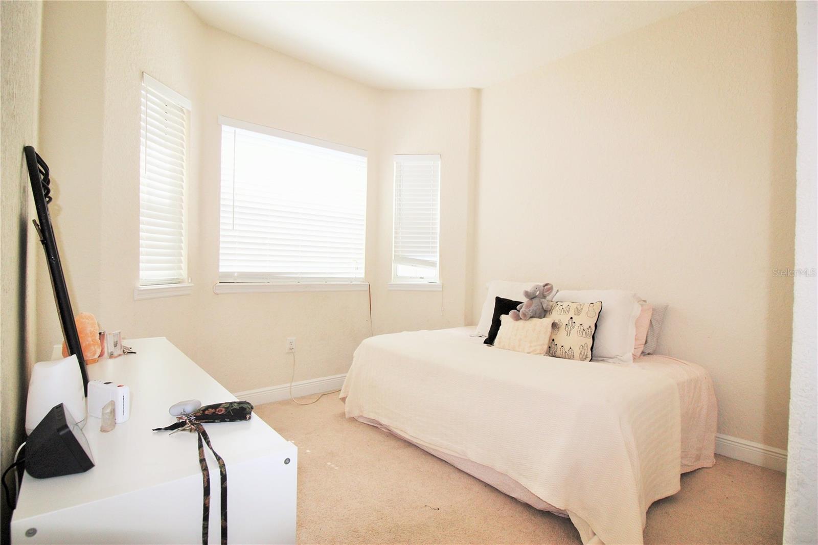 Image 9 of 27 For 17409 Promenade Drive