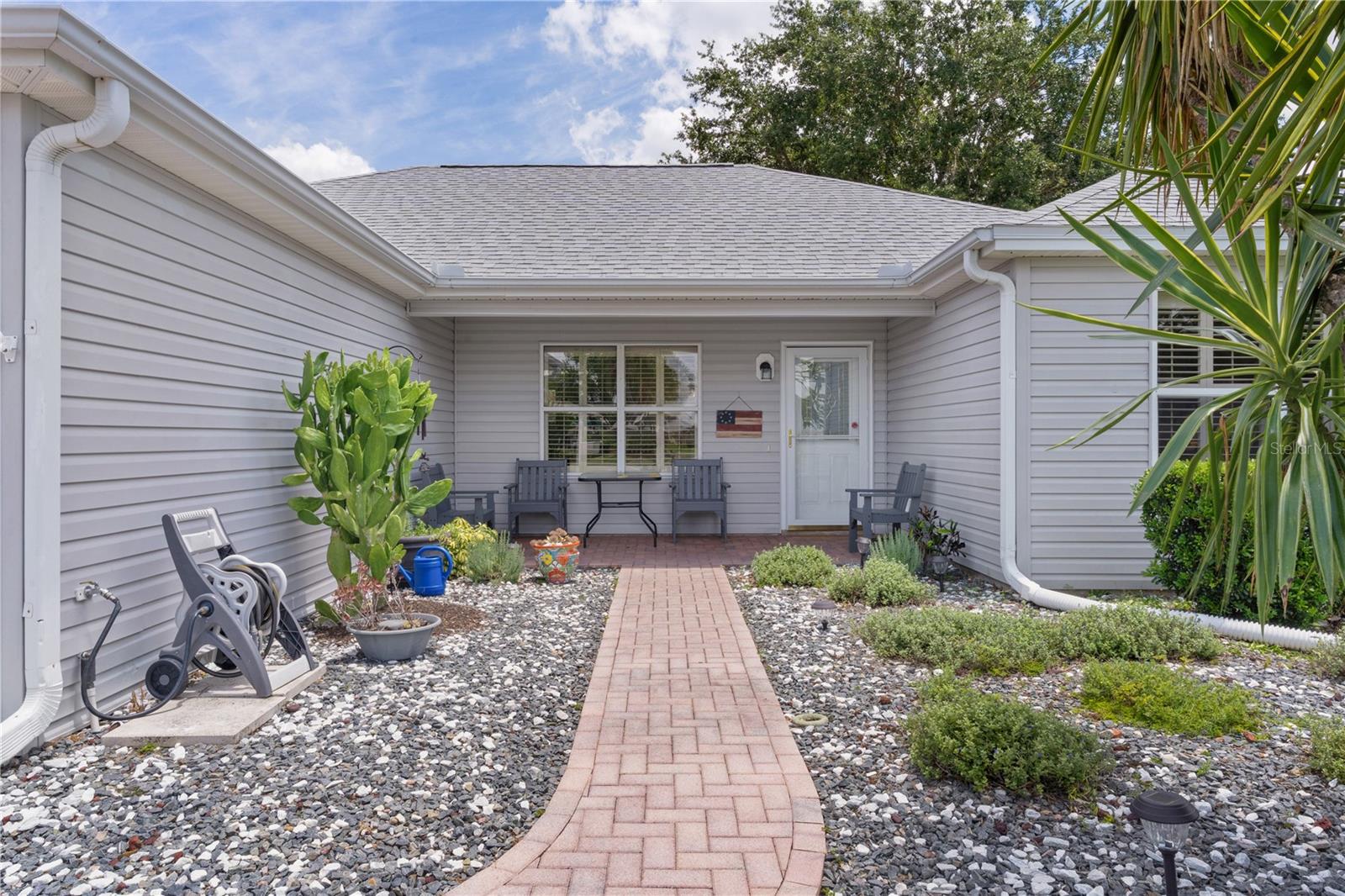 Image 4 of 67 For 1305 Guerra Avenue