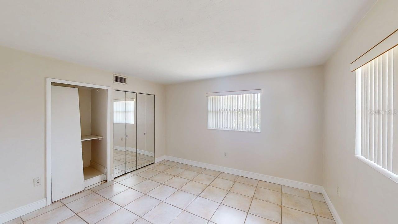 Image 10 of 31 For 2129 Couver Drive