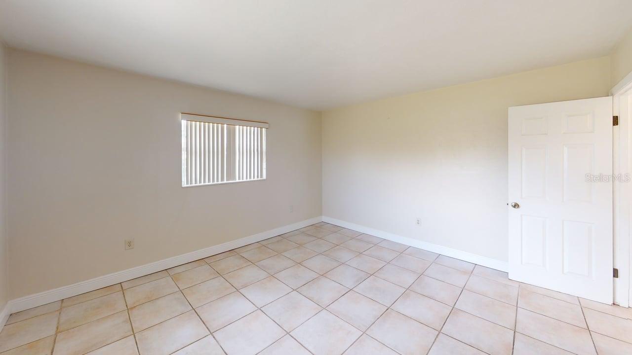 Image 13 of 31 For 2129 Couver Drive