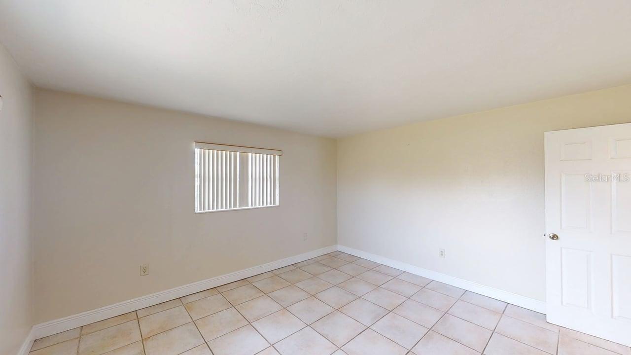 Image 16 of 31 For 2129 Couver Drive