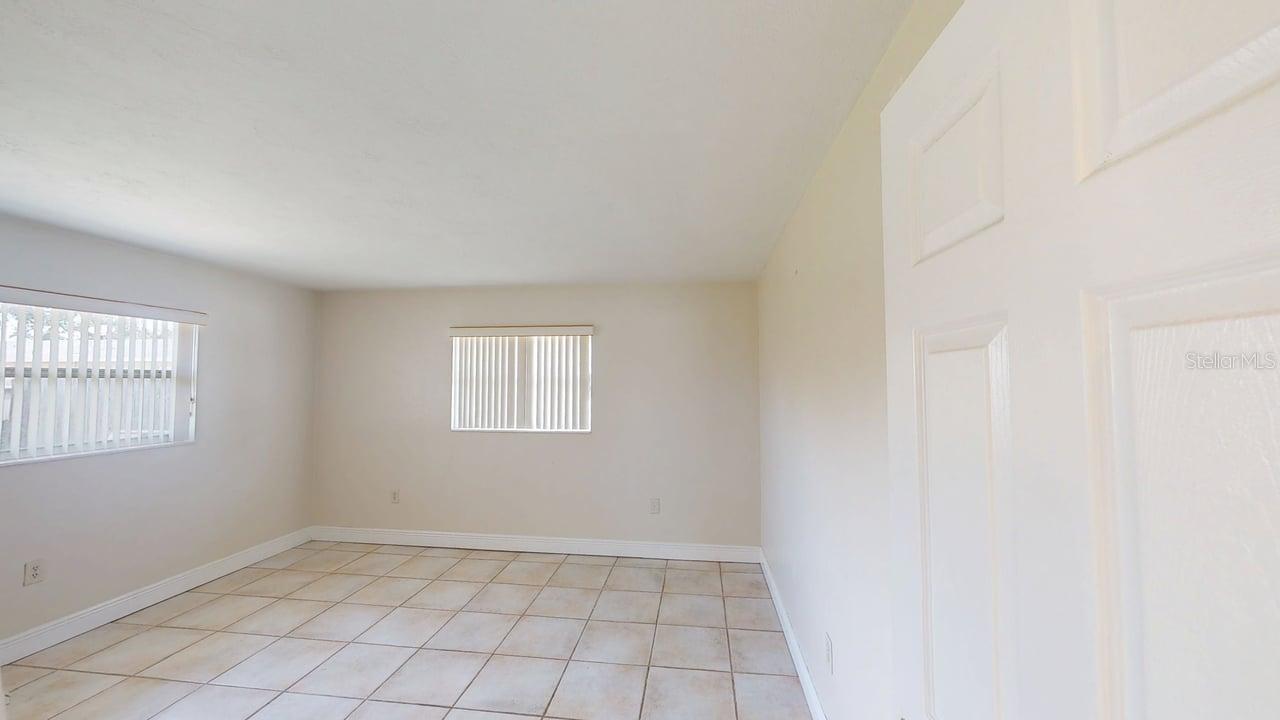 Image 22 of 31 For 2129 Couver Drive