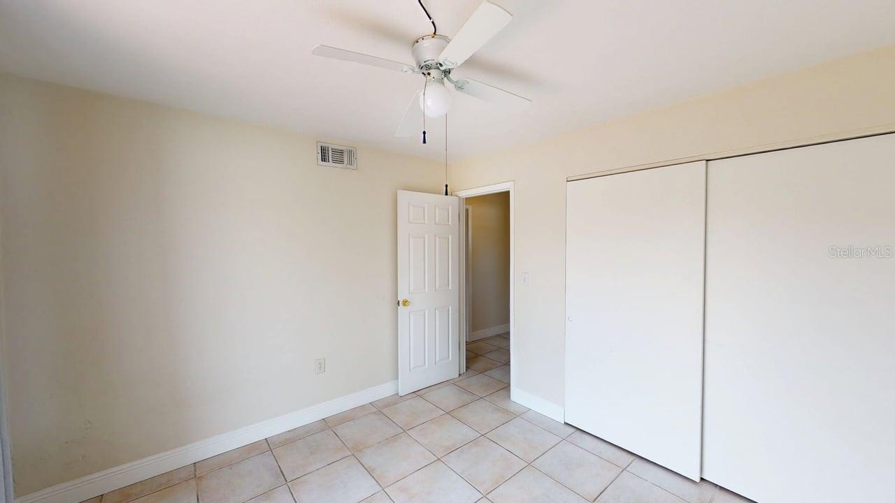 Image 25 of 31 For 2129 Couver Drive